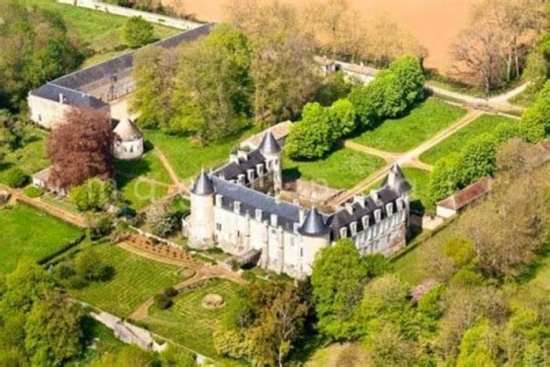 Suivez le guide dans cet ancien manoir féodal transformé en château - Journées du Patrimoine 2022